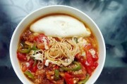 蒜香番茄鳀鱼面的制作方法（口感鲜美，营养丰富，简单易学）