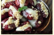 以鱼腥草为主料的美食做法大全（15道美味佳肴教你如何烹制鱼腥草）
