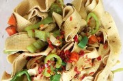 重庆传统小吃，麻辣鲜香，口感十足（重庆传统小吃，麻辣鲜香，口感十足）