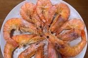 如何制作美味的盐焗大虾（一步步教你制作最受欢迎的海鲜美食）