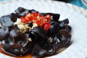 蒜蓉木耳，健康美味的素食佳品（素食精选，一份健康的味蕾享受）