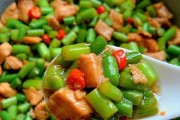 鲜香爆炒下饭三丁（煮出口感饱满，香味四溢的下饭菜）
