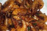 如何制作美味的油爆小海虾（一道口感鲜美、色香俱佳的鲜美小海虾菜肴，让你欲罢不能）