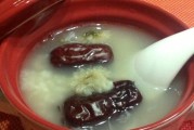 以薏米红枣小米粥为主题的健康食谱（营养丰富，易于消化，适合各个年龄段的人群）