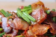 传统手工制作腊肉的做法（怎样在家自己做出口感鲜美的腊肉）