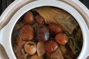 无花果虫草花炖排骨汤，滋补养生佳品（以虫草花为主料的炖汤，富含营养，是秋冬季节的理想滋补食品）