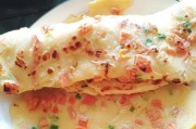 用糖醋鸡蛋饼打造简单美味早餐（家常料理系列，让每天早上都有好心情）