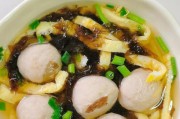 一碗滋补可口的紫菜肉丸儿汤（家常菜谱，健康营养又美味，让你暖身又滋补）