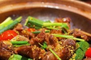 用啫啫排骨制作美味佳肴（啫啫排骨的制作方法和烹饪技巧）
