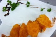 香酥虾排的制作方法（用秘密配方制作美味香酥虾排）