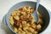 家常美食——素丁丁炒面（做法简单易学，营养丰富美味）