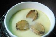 三色乳蛋鲍鱼的制作方法（用嫩滑乳蛋和鲜美鲍鱼打造营养美食）