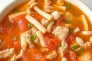家常营养美味，白菜蘑菇汤（简单易学，营养丰富；以白菜、蘑菇为主角的健康汤品）