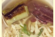家常手擀牛肉面的制作方法（手工擀面皮+嫩滑牛肉+独特配料，让你尝到家的味道！）