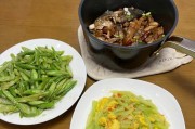 美食在家——莴笋炒红椒（清新健康美味，绿色营养佳肴）