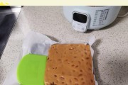 原味太妃糖的制作方法（使用简单材料，手工制作健康美味太妃糖）