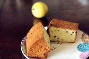 以百香果为主材制作的美味戚风蛋糕（精美可口的百香果戚风蛋糕制作方法及步骤详解）