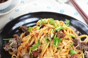 一道美味的以西柿牛肉拌面（做法简单，味道鲜美，营养丰富）