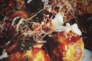 美食制作（做法简单易学，再加上秘制酱汁，让你回味无穷）