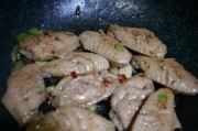 烤制美味雪碧蜜汁鸡翅的绝佳做法（营养美味，口感嫩滑，独具特色的雪碧蜜汁鸡翅）